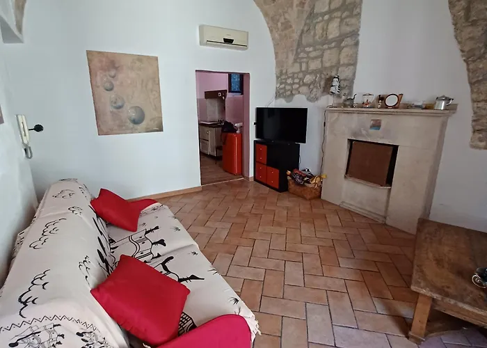 L'alberata * Tarquinia